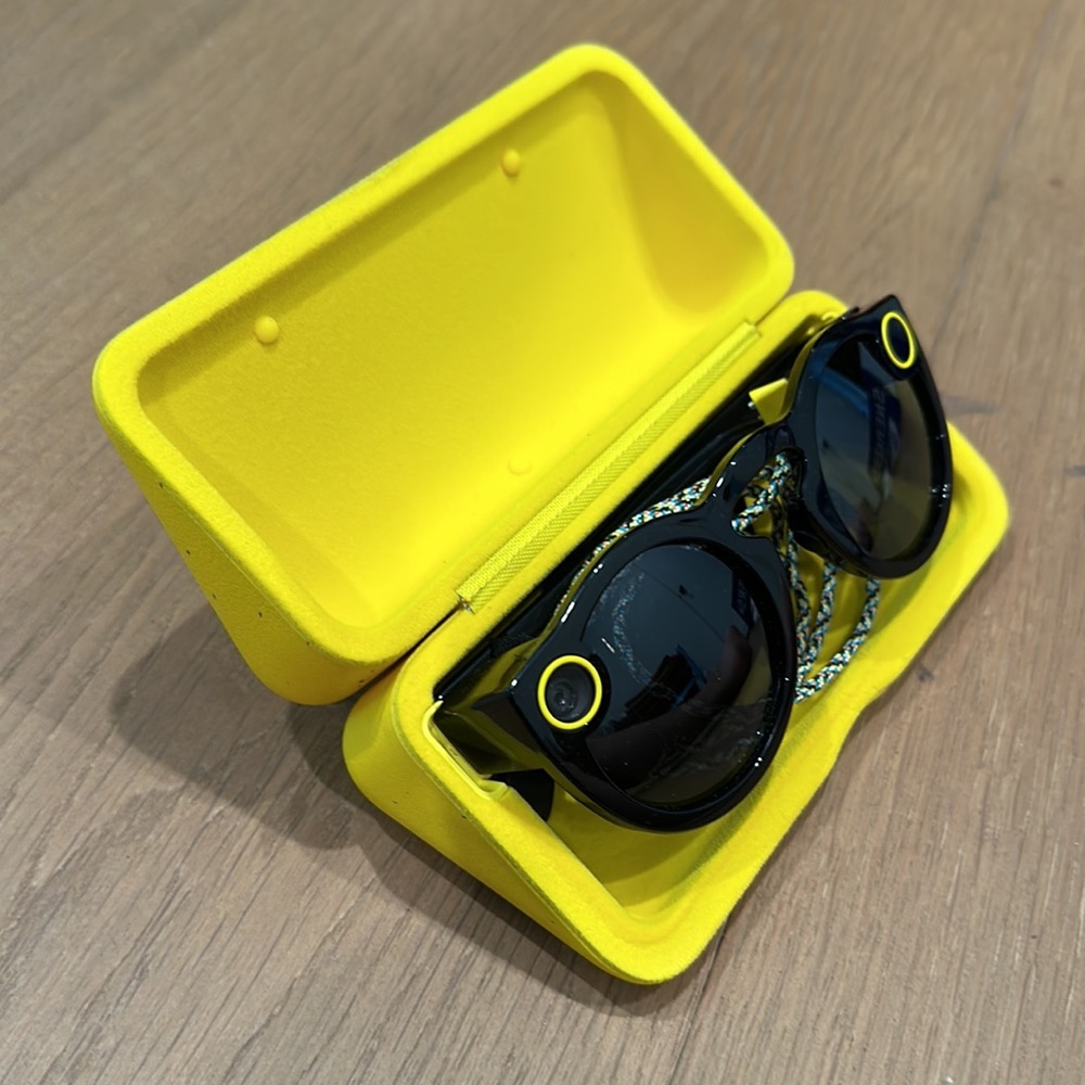 Snapchat Spectacles v1 - Picture 2 of 3